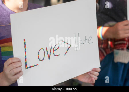 Springfield, Massachusetts, USA. 13. November 2016. Am Protest gegen Präsident elect Donald Trump. Stockfoto