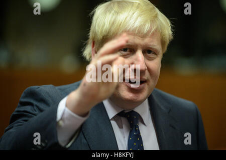 Brüssel, Bxl, Belgien. 14. November 2016. Britischer Außenminister Boris Johnson während FAC Rat der Außenminister der EU beim Europäischen Rat am Hauptsitz in Brüssel, Belgien auf 14.11.2016 von Wiktor Dabkowski Credit: Wiktor Dabkowski/ZUMA Draht/Alamy Live News Stockfoto