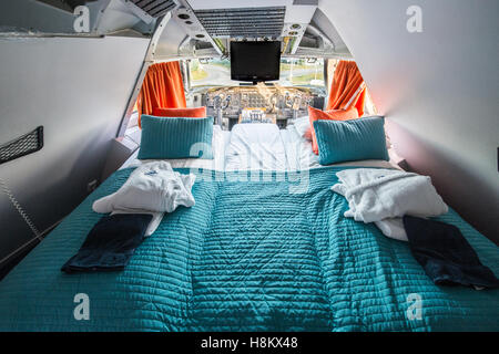 Stockholm Arlanda, Schweden - das Cockpit Zimmer auf das Jumbo Stay (Jumbohostel), ein Hostel, das ist eine umgebaute Boeing 747 Flugzeug. Stockfoto
