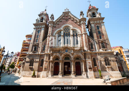 Oviedo, Spanien - Montag, 15. August 2016: San Juan el Real Kirche Stockfoto