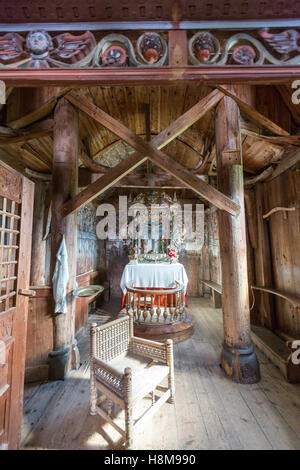 Innenausbau von Urnes Stabkirche, Ornes, Glanz, Sogn Og Fjordane Grafschaft, Norwegen Stockfoto