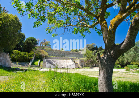 Amphitheater der antiken Akropolis auf der Insel Rhodos, Griechenland Stockfoto