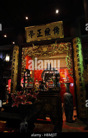 Im Volksmund genannt Van Mieu - Tempel des Konfuzius Tempel der Literatur in Hanoi. Stockfoto