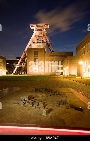 Deutschland, Ruhrgebiet, Essen, Industrie Denkmal Zeche Zollverein, Schacht XII, Förderturm, Modell der Kohle von mir Zollverein. Stockfoto