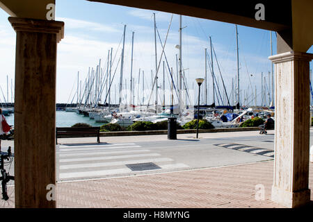 Ansicht des touristischen Hafen von Rom in Ostia lido Stockfoto