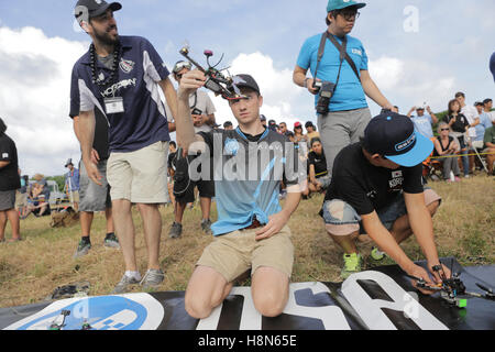 Drone Welten 2016.  Drohne Renneinsatz, 2016.  Statt auf Koaloa Ranch, O'hau Insel, Hawaii.  Im Bild: Johnny Schaer Stockfoto