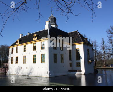 Immobilien Fraeylemaborg aus dem 13. Jahrhundert in Slochteren. Die Niederlande Stockfoto