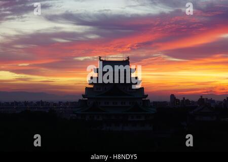 Nagoya Castle bei Sonnenaufgang in Japan Stockfoto