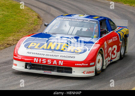 1987 Nissan 300ZX IMSA GTO mit Fahrer Adam Carolla auf die 2016 Goodwood Festival of Speed, Sussex, UK Stockfoto