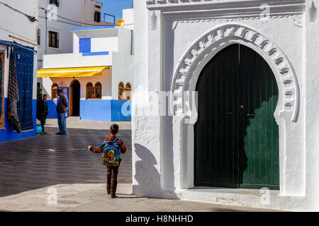 Farbenfrohe Gebäude In der Medina, Asilah, Marokko Stockfoto