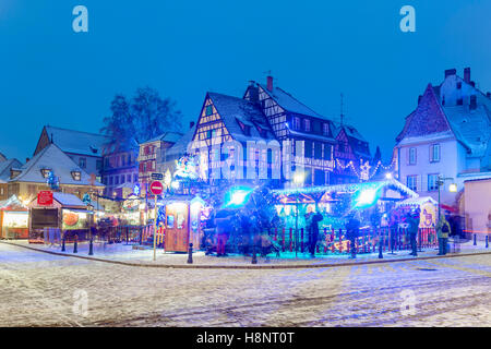 Kinder Kirmes zu Weihnachten. Zierliche Venedig, kleine Venedig Colmar. Haut-Rhin. Das Elsass. Frankreich Stockfoto