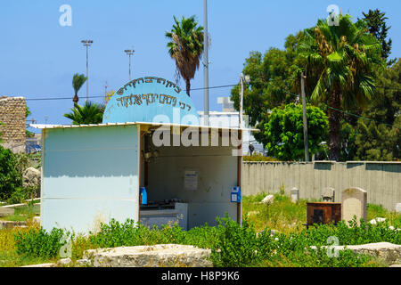 HAIFA, ISRAEL - 21. Juli 2015: Das Heilige Grab von Rabbi Nissim Yosef Elnekave im Zentrum von Haifa, Israel. Stockfoto