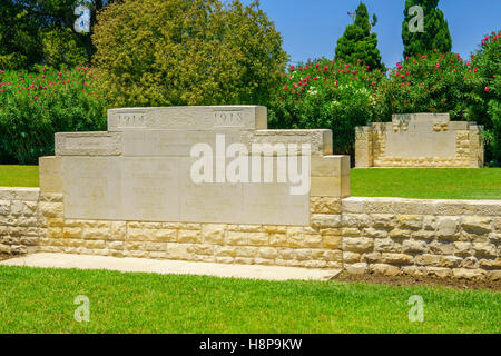 HAIFA, ISRAEL - 21. Juli 2015: Ein Denkmal für die gefallenen im ersten Weltkrieg, in der Innenstadt von Haif British Empire Soldaten (aus Indien) Stockfoto