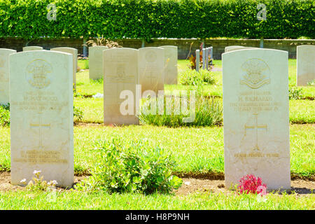 HAIFA, ISRAEL - 21. Juli 2015: Friedhof für britische Soldaten, die während der britischen Mandatszeit (1918-1948), im Zentrum von Haifa Stockfoto