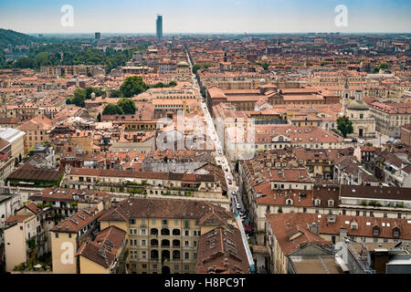 Ansicht von Turin genommen von der Spitze der Mole Antonelliana. Piemont Italien Stockfoto