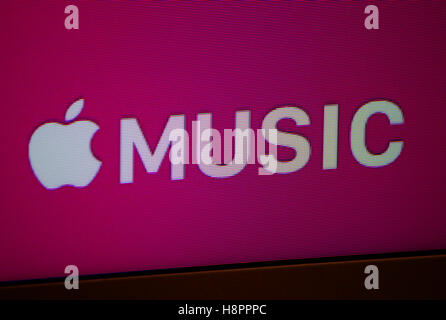 Das Logo der Marke "Apple Music", Berlin. Stockfoto