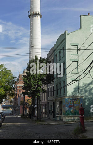 Alte Häuser an der Hudson Street in Vinegar Hill, Brooklyn, New York Stockfoto