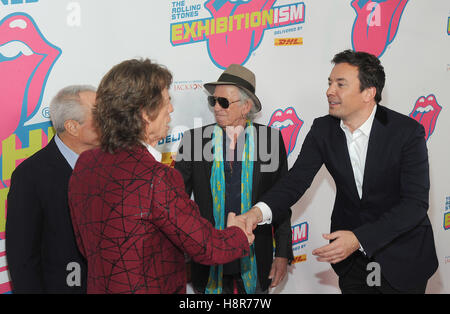 New York, NY, USA. 15. November 2016. Lorne Michaels, Mick Jagger und Keith Richards, Jimmy Fallon besucht The Rolling Stones-Exhibitionismus Opening Night am Industria Superstudio am 15. November 2016 in New York City. © John Palmer Media Punch/Alamy Live neu Stockfoto