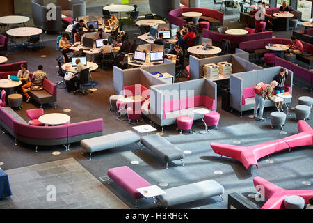 Überblick über das Innere der Gebäude an der Oxford Brookes University John Henry Brookes Stockfoto