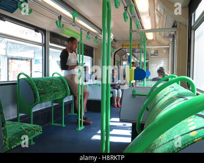 Innenansicht des neuen E-Klasse-Straßenbahnen in Melbourne, Australien Stockfoto