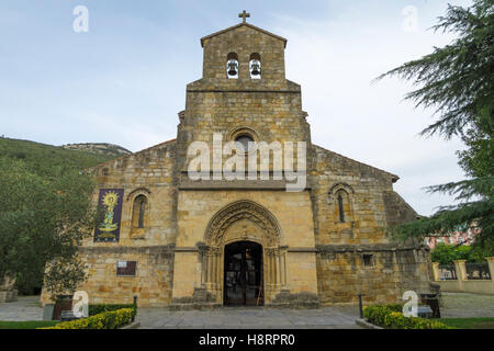 Iglesia Nuestra Señora de la Virgen del Puerto aka Iglesia de Santa María de Puerto in Santoña, Kantabrien, Spanien, Europa Stockfoto