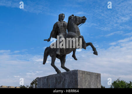 Bronzene Reiterstatue von Alexander dem großen in Thessaloniki, Chalkidiki, Zentralmakedonien, Griechenland Stockfoto