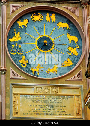 Messina Kathedrale Astrologie Uhr und Tierkreis-Zeichen Stockfoto