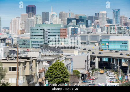 Skyline von weitgehend Geschäftsviertel der Innenstadt von San Francisco, Kalifornien, USA Stockfoto