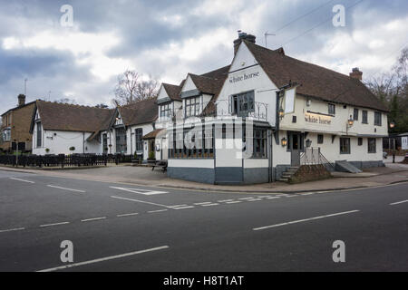 Weißes Pferd Gasthaus im Dorf Bearsted, Kent, UK Stockfoto