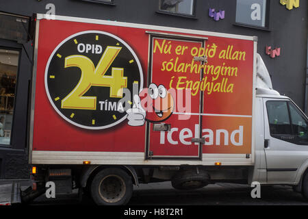 LKW Werbung Island (Shop) auf den Straßen von Island (das Land). Stockfoto