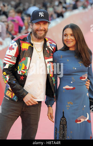 Jovanotti, dem Gast eine "Enge Begegnung" Veranstaltung mit dem Publikum, mit dem Titel "Bilder, Musik und Worte," mit seiner Frau Francesca Valiani auf dem 11. Rome Film Festival in Rom, Italien.  Mitwirkende: Lorenzo Cherubini, Jovanotti, Francesca Valiani Wher Stockfoto