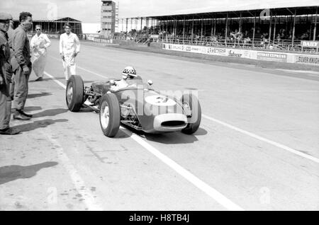 1960 GP VON GROßBRITANNIEN IRLAND LOTUS 18 JIM ENDRUWEIT HINTERGRUND Stockfoto