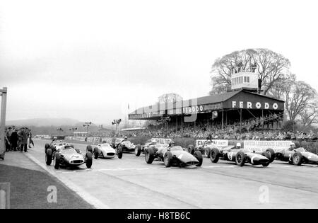 1961 GOODWOOD ICF RACE GITTER MCLAREN GRAHAM HILL MOSS BROOKS Stockfoto