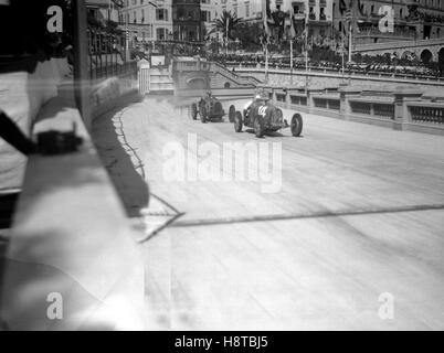 MONACO GP FRÜHEN HOWE JAGT EIN WEITERES BUGATTI Stockfoto