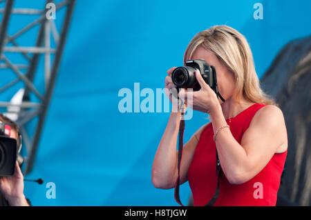 Sophie Raworth, einer der Gastgeber auf die Abendunterhaltung bei einem Jahr gehen Zeremonie für die Olympischen Spiele am 27. Juli 2011 Stockfoto