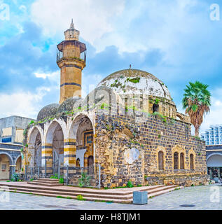 Die verlassene große Al-Omari Moschee befindet sich neben dem Ufer des See Genezareth in Tiberias, Israel. Stockfoto