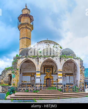 Die verfallene große Al-Omari-Moschee wurde von Daher el-Omar im Mittelalter, Tiberias, Israel gebaut. Stockfoto