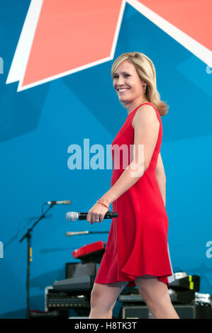 Sophie Raworth, einer der Gastgeber auf die Abendunterhaltung bei einem Jahr gehen Zeremonie für die Olympischen Spiele in London 27.07.11 Stockfoto