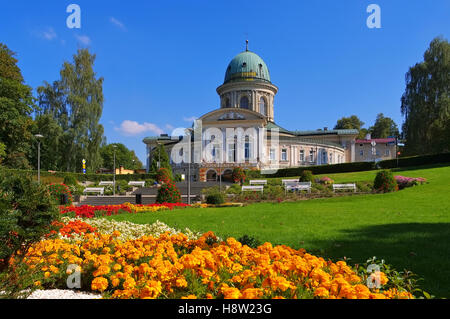 Lądek-Zdrój (Bad Landeck) Im Glatzer Land, Schlesien - Lądek-Zdrój, Wellness-Center in Glatz Tal, Polen Stockfoto