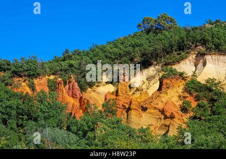 Rustel Ockerfelsen - Rustel Colorado, Ocker, Luberon, Provence, Frankreich Stockfoto