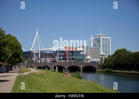 Millennium Stadium, Blick vom Fluss, Cardiff, Wales, Vereinigtes Königreich, Europa Stockfoto