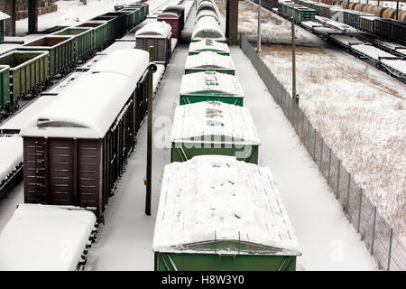 Güterzüge im winter Stockfoto