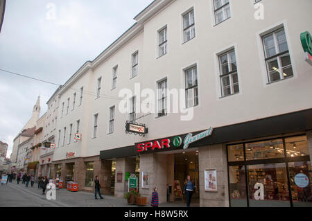 SPAR Supermarkt fotografiert in Krems, Österreich Stockfoto
