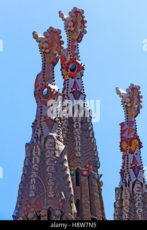 Details der Fassade der Basilika Sagrada Familia in Barcelona Stockfoto