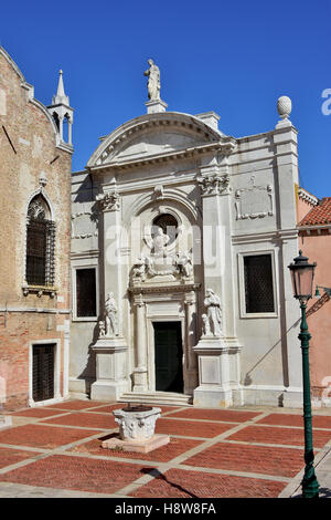 Die Kirche der Abtei von Misericordia, eine verschlossene Kirche im historischen Zentrum von Venedig, mit barocken Fassade Stockfoto