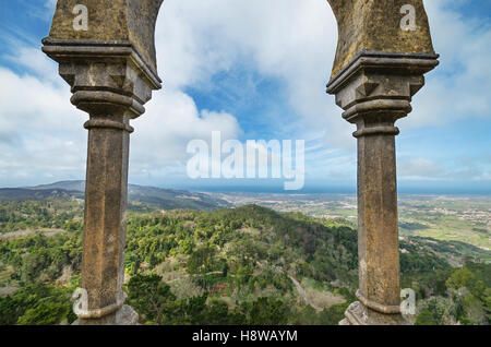 Aussichtspunkt in Schloss da Pena in Sintra, Portugal. Stockfoto