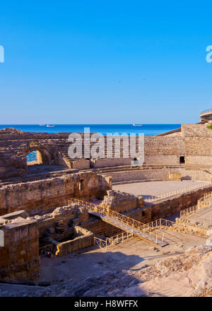 Spanien, Katalonien, Tarragona, Blick auf das Tarragona Amphitheater aus der römischen Stadt Tarraco. Stockfoto