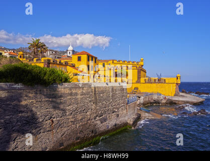 Portugal, Madeira, Funchal, Blick auf das Fort Sao Tiago. Stockfoto