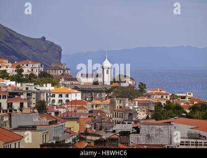 Portugal, Madeira, erhöhten Blick auf Funchal. Stockfoto