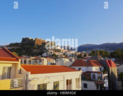 Portugal, Madeira, Funchal, Blick auf die Fortelaza do Pico. Stockfoto